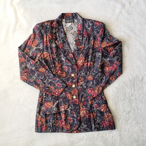 Crazy 4 You Jackets & Blazers - HP x2 🎄 Crazy 4 You Vintage Unique Floral Blazer